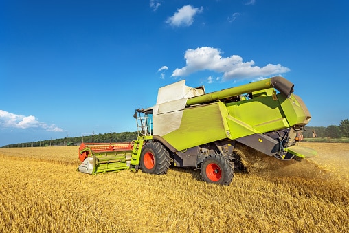 Tractors, combine harvesters bushing bearings