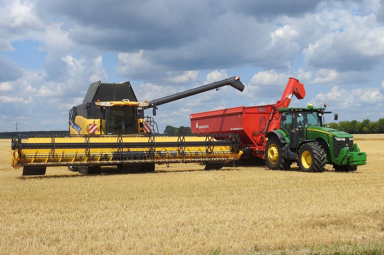 combine-harvester-1497358_1280 combine harvester 1497358 1280